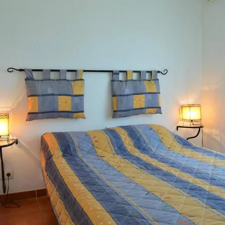 Apartmán 3 Pieces Avec Terrasse, Piscine, Parking Et Navette A - Fr-1-226-189