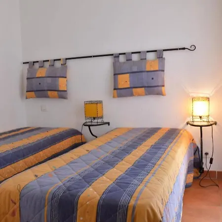 3 Pieces Avec Terrasse, Piscine, Parking Et Navette A - Fr-1-226-189 Apartment *