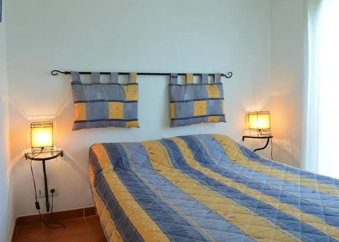 Διαμέρισμα 3 Pieces Avec Terrasse, Piscine, Parking Et Navette A - Fr-1-226-189